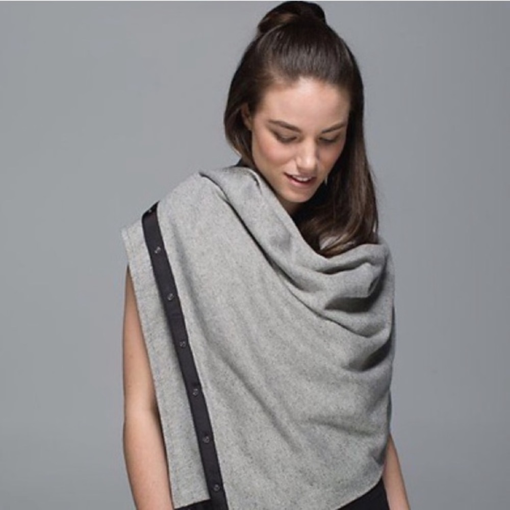 Lululemon Vinyasa Infinity Scarf